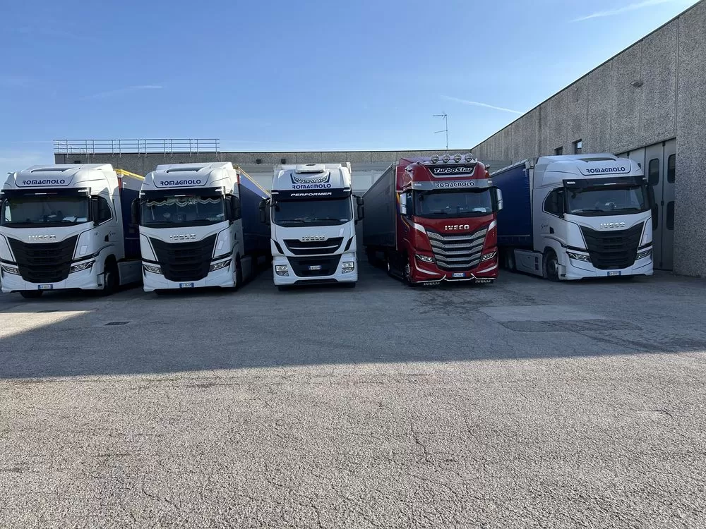Parco mezzi Autotrasporti Romagnolo